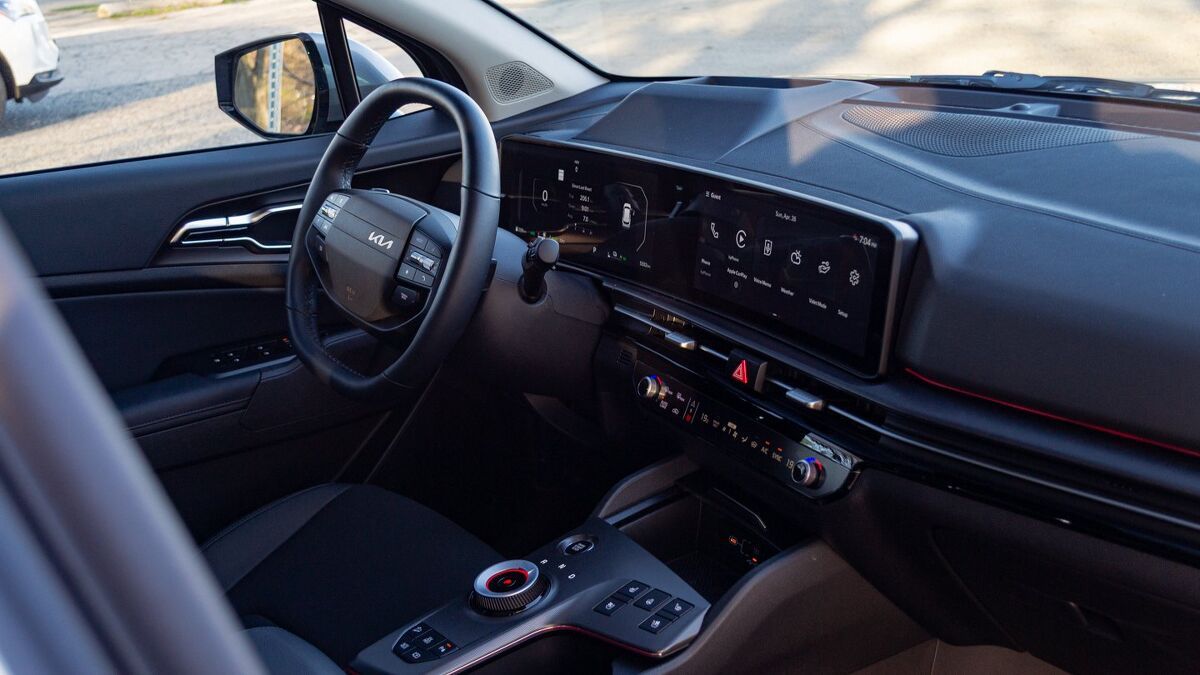 2026 Kia Sportage PHEV Review: Pricey All-Rounder